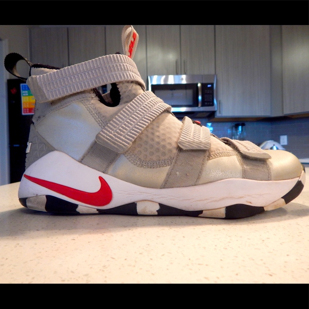 Lebron soldiers 11